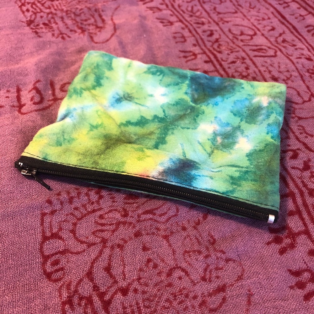 Gypsy Rose green tie dye zipper pouch